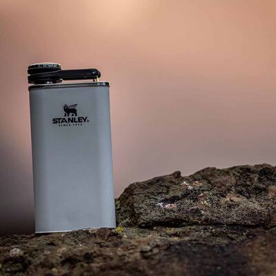 Stanley Cep Matarası Classic Flask 8oz Beyaz - 1